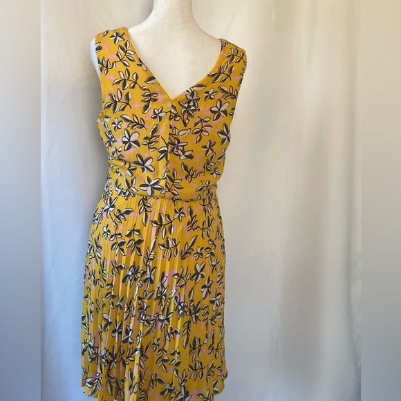 Banana Republic V-Neck Sleeveless Pleated Skirt Mini Dress In Cool Combo size 6 - Picture 8 of 17